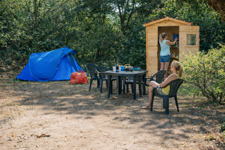 TENTES, CARAVANES ET CAMPING-CARS